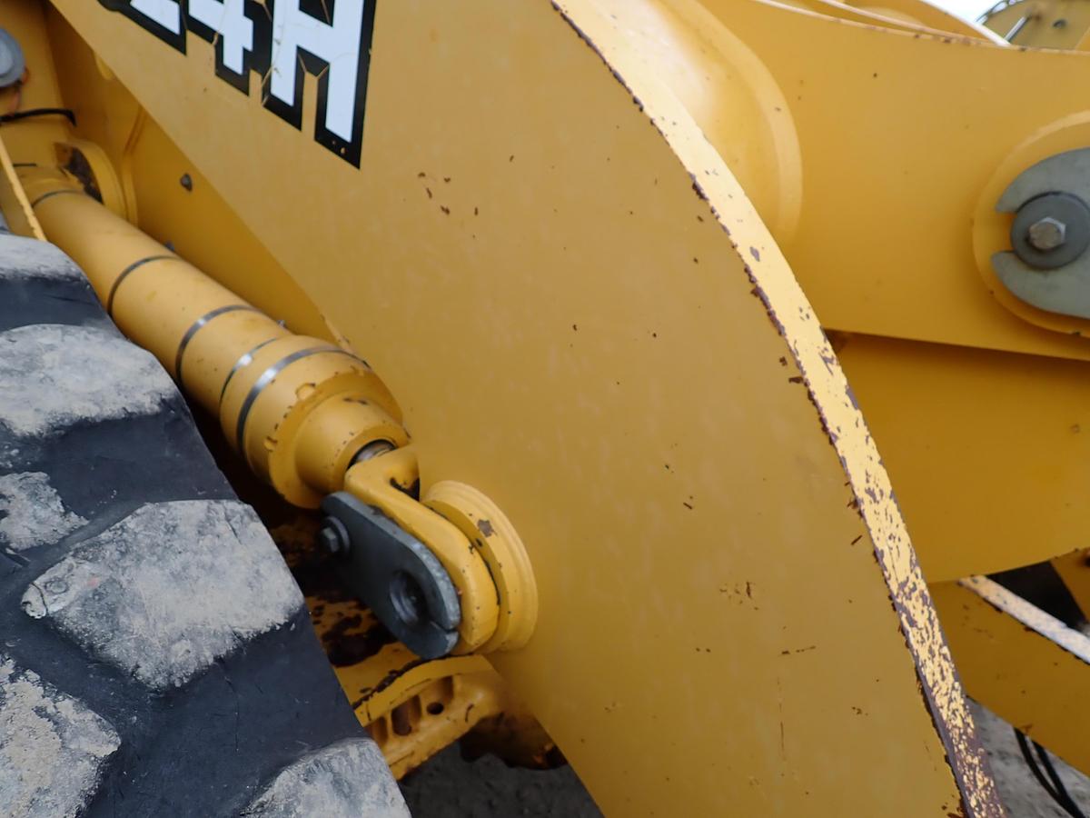 Used 2001 John Deere 624H Wheel Loader