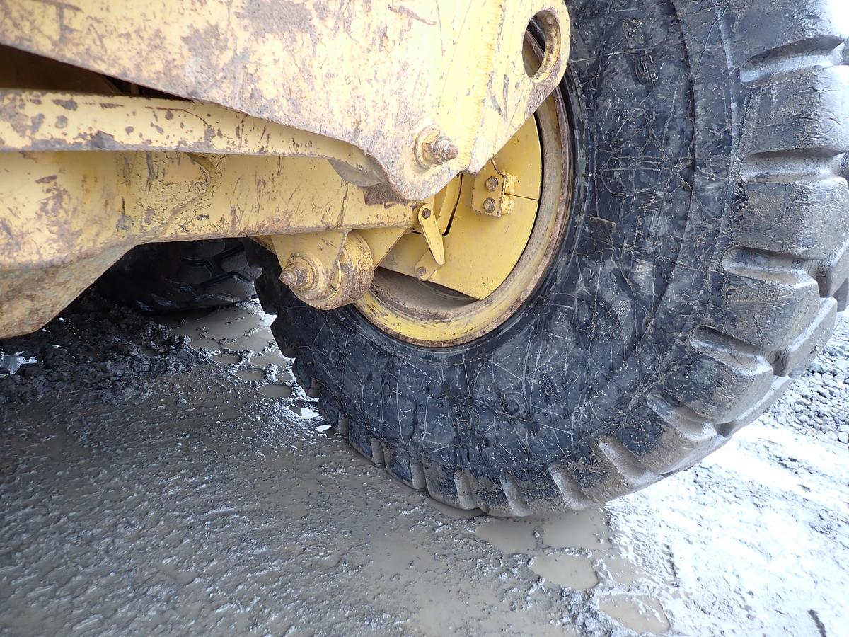 Used 2000 John Deere 300C Articulated Haul Truck