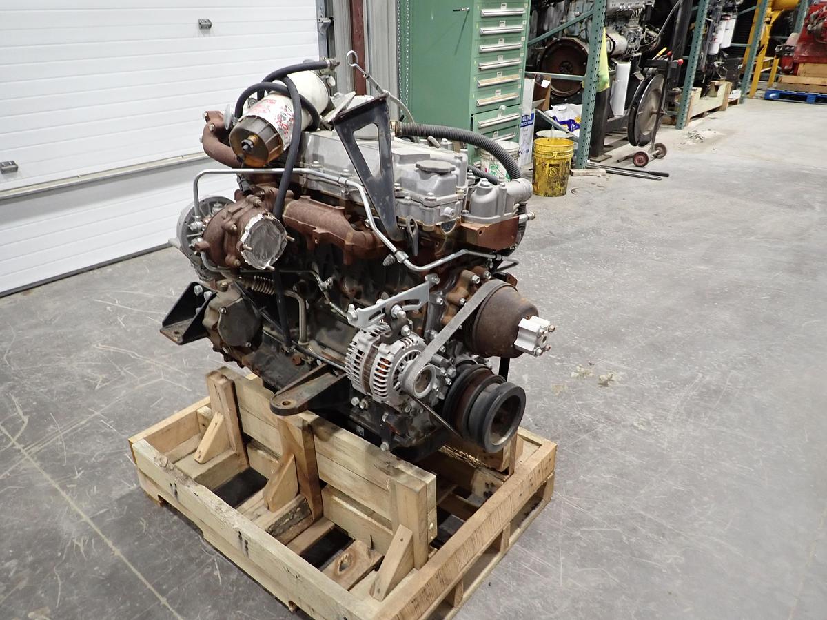 Used 2010 Isuzu 4HK1-XYBW-05 Diesel Engine INDUSTRIAL