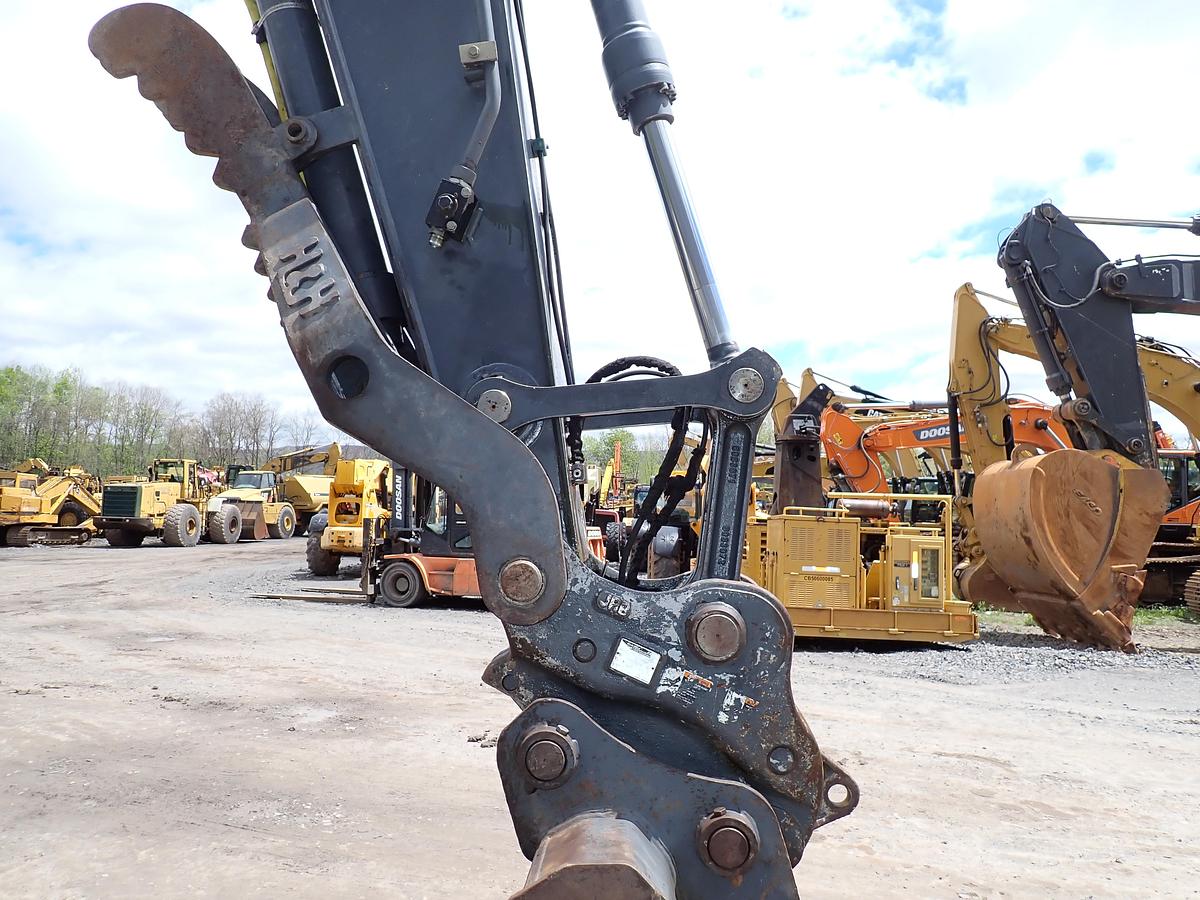 Used 2015 John Deere 160G LC Excavator HYDRAULIC THUMB & QC