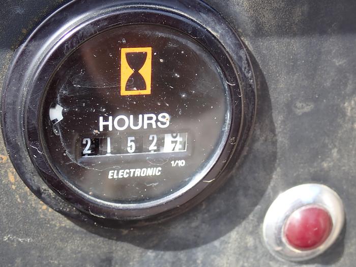 Used 2000 LeRoi Q185D 185 CFM Air Compressor CAT 3034 Diesel