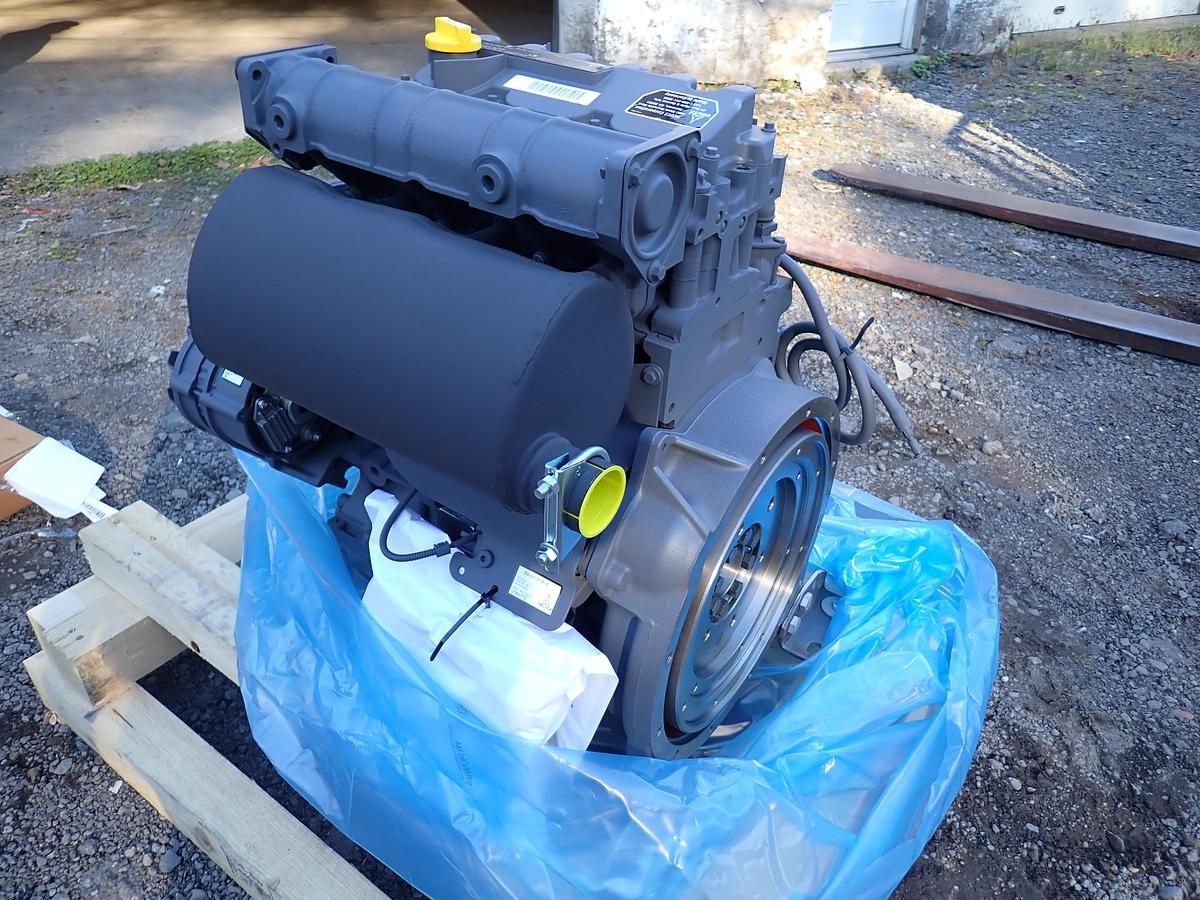 Deutz D2011 L03 Diesel Engine FACTORY NEW!