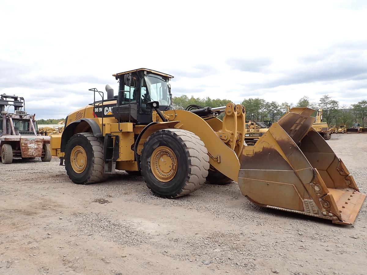 Used 2015 CAT 982M Wheel Loader