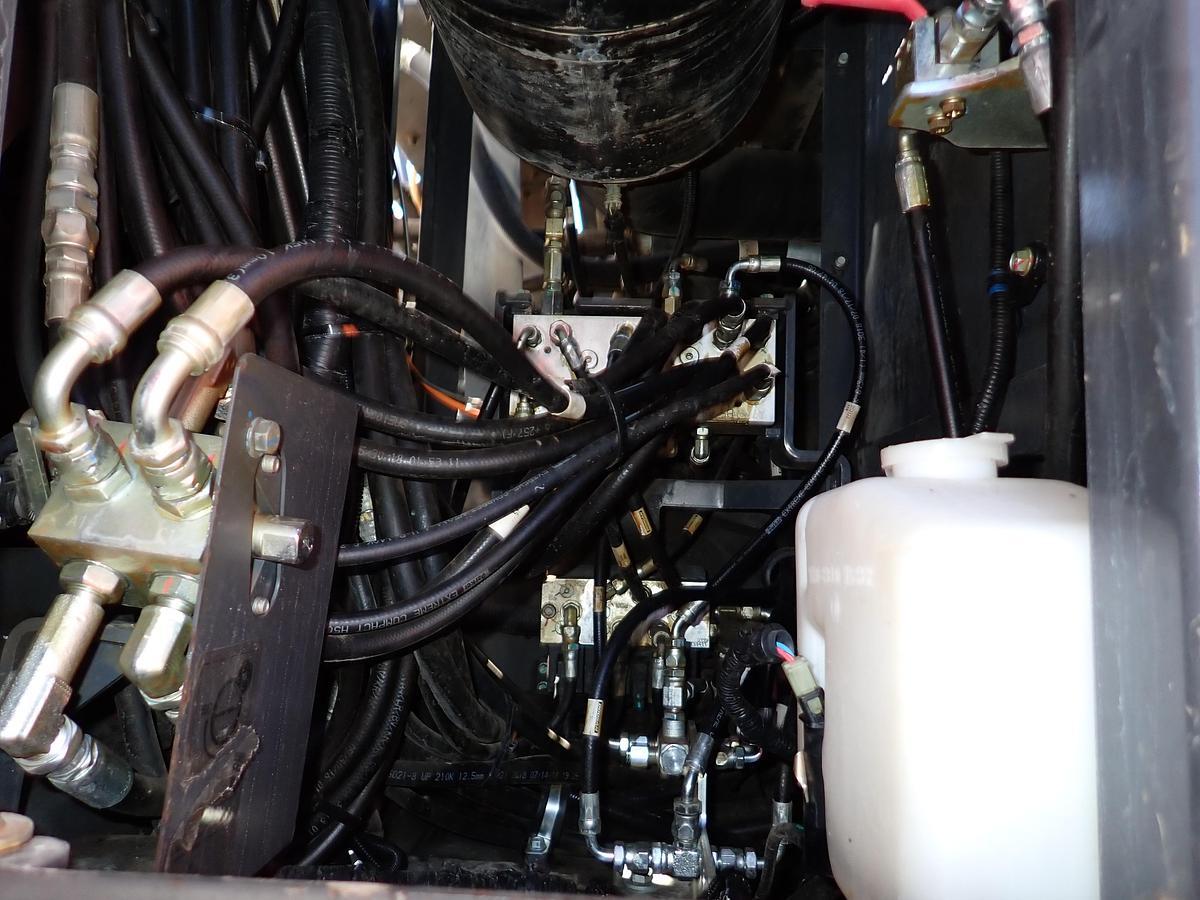 Used 2019 Doosan DX210WMH-5 Wheeled Excavator Material Handler