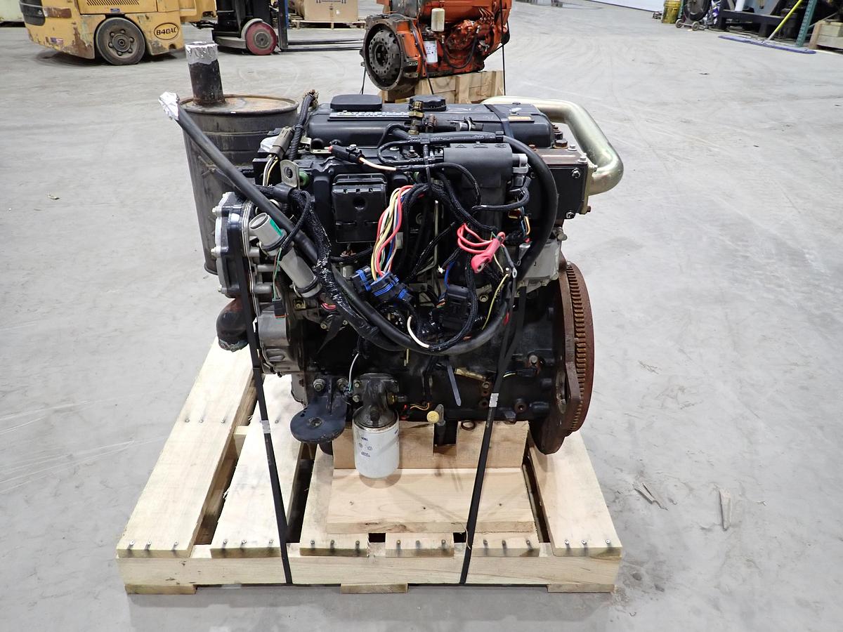 Refurbished 2004 CAT 3054E Diesel Engine AR # 176-3180 TH560B REBUILT!