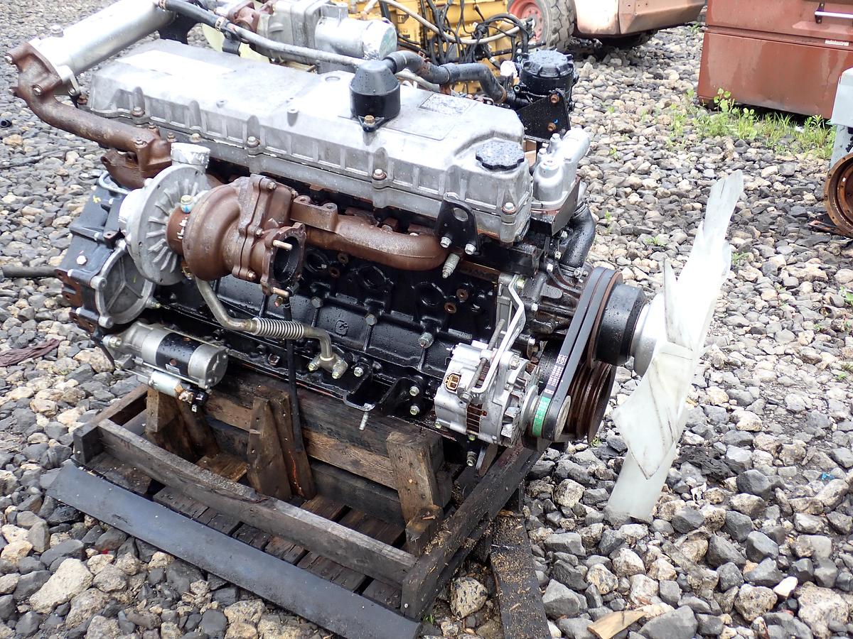 Used 2014 Isuzu 6HK1-XYGV-04 Diesel Engine