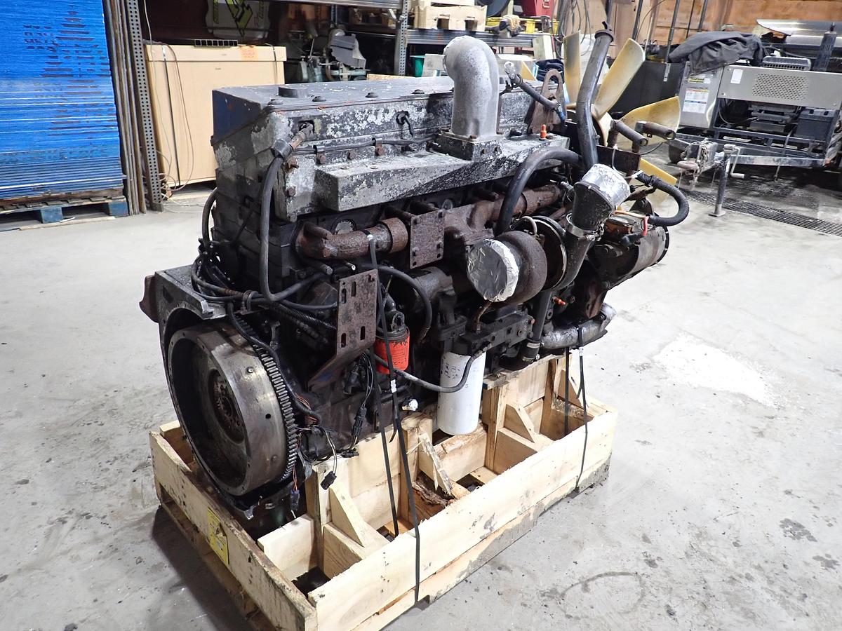 Used 1995 Cummins L10-260 Turbo Diesel Engine DRY INTAKE