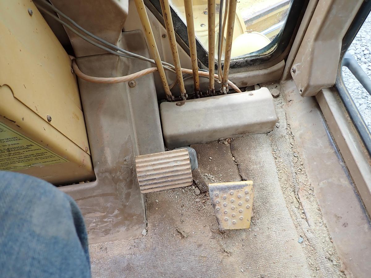 Used 1985 CAT 120G Motor Grader SUPER CLEAN