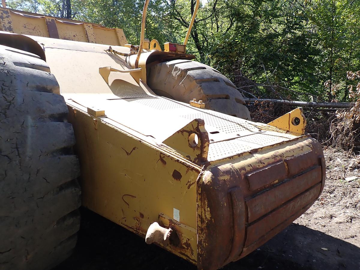 Used 2004 CAT 621G Motor Scraper