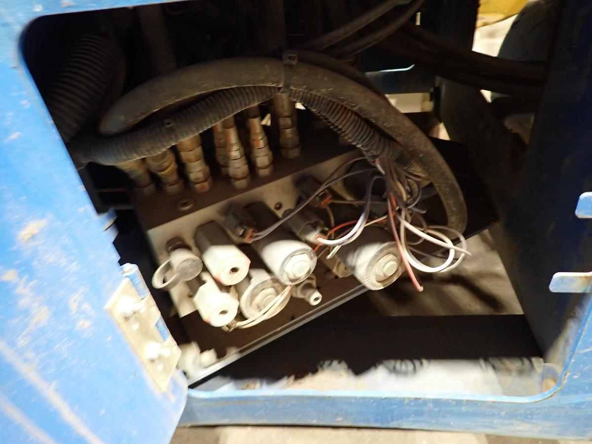 Used 2015 Genie GS2632