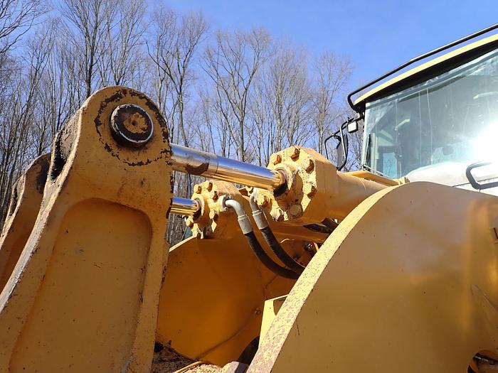 Used 2010 CAT 980H