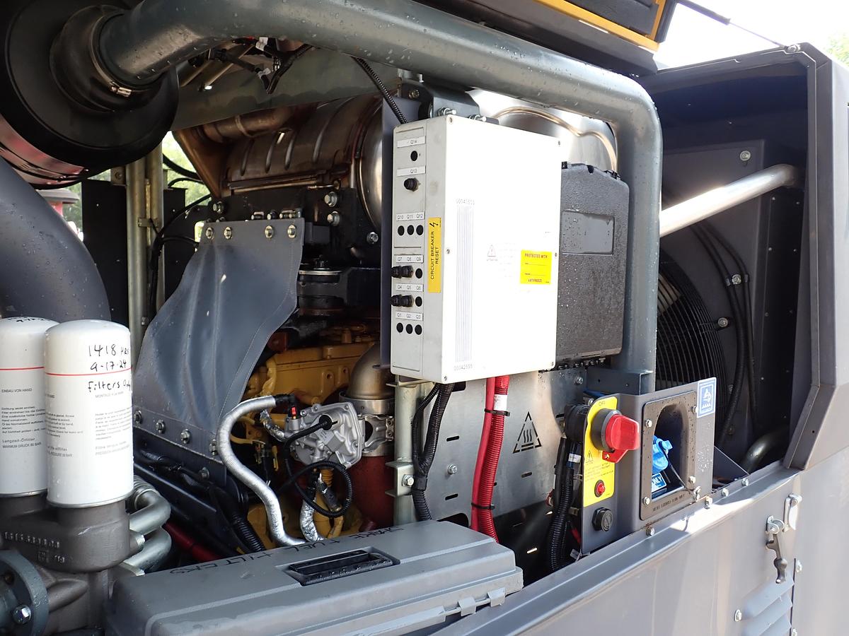 Used 2019 Atlas Copco XAS950CD8 950 CFM Air Compressor 1496 HOURS