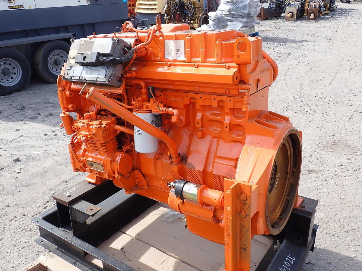 Refurbished 2001 International DT530E Diesel Engine IC225D 8.7 LITER REBUILT!