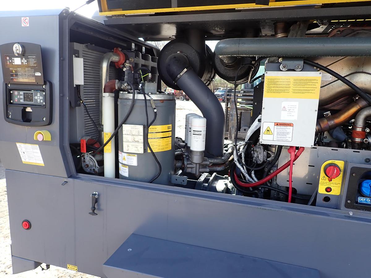Used 2020 Atlas Copco XAS950 PD8 950 CFM Air Compressor 598 HOURS!!