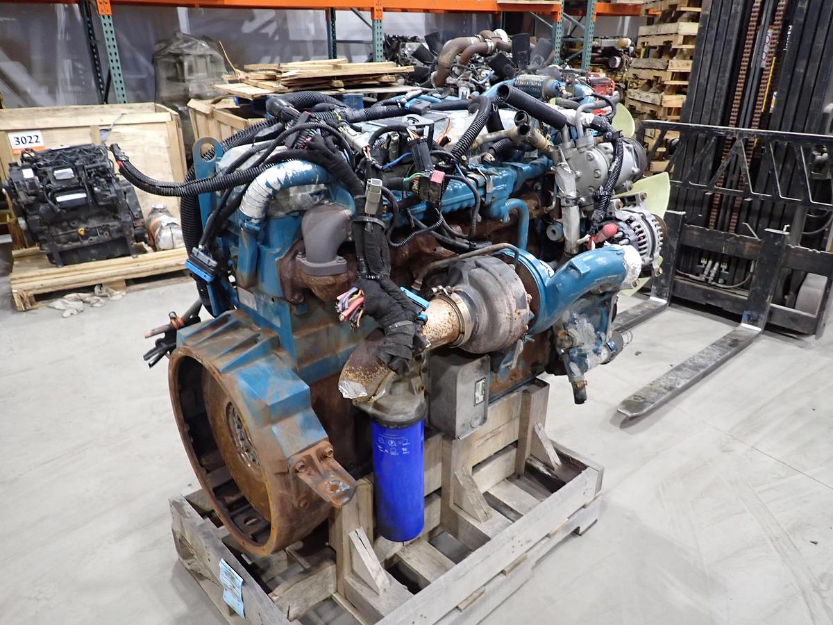 Used 2006 International DT466 Diesel Engine 245 HP 