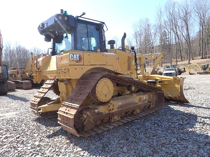 Used 2022 CAT D6 LGP Crawler Dozer