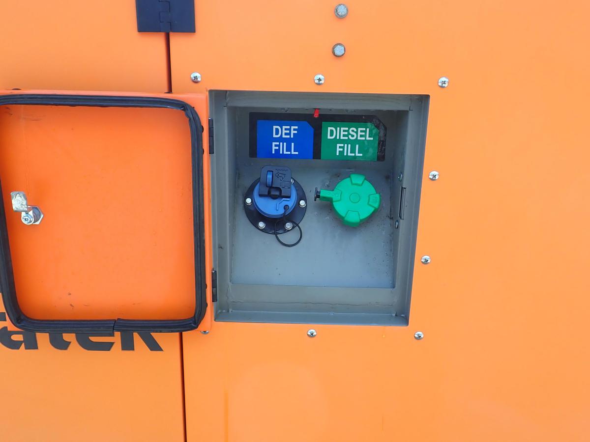 Used 2019 Sullivan Palatek D400PHHJD4AF 400 CFM Air Compressor 168 HOURS