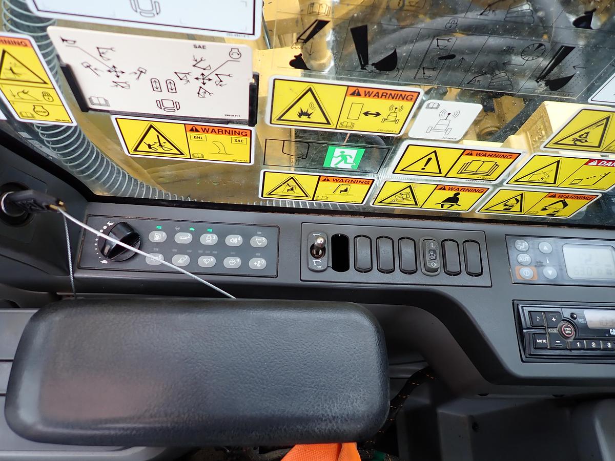 Used 2018 CAT 313FL Hydraulic Excavator FRONT BLADE