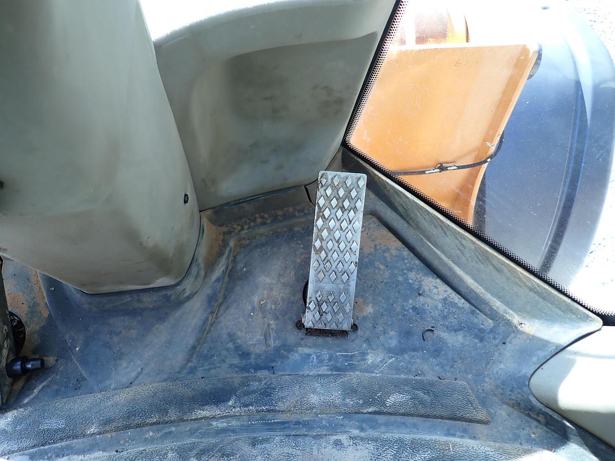 Used 2012 Case 1021F Wheel Loader 5700 HOURS