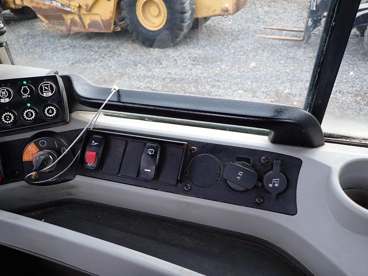 Used 2019 CAT 938M Wheel Loader 