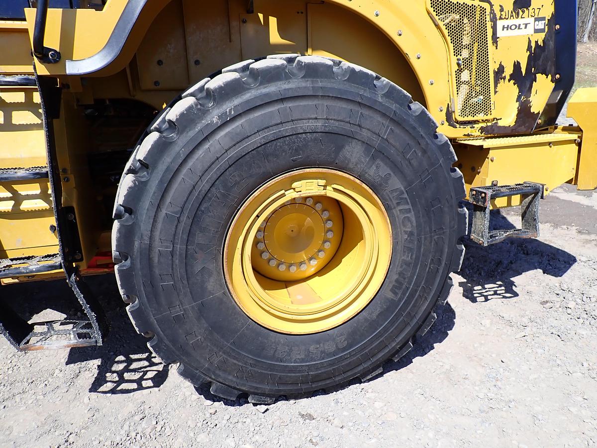 Used 2019 CAT 966M Wheel Loader Q/C & FORKS