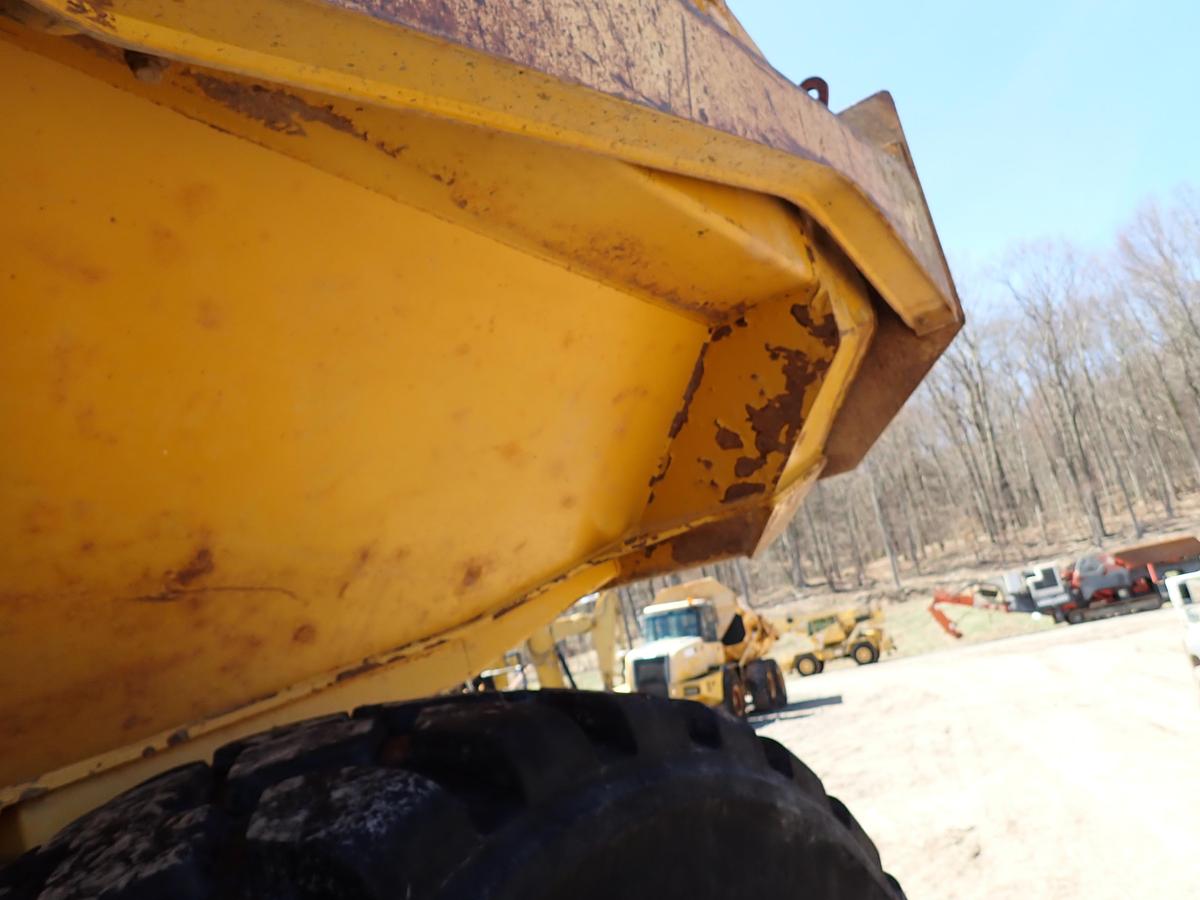 Used 2012 CAT 740B Articulated Haul Truck w/ TAILGATE