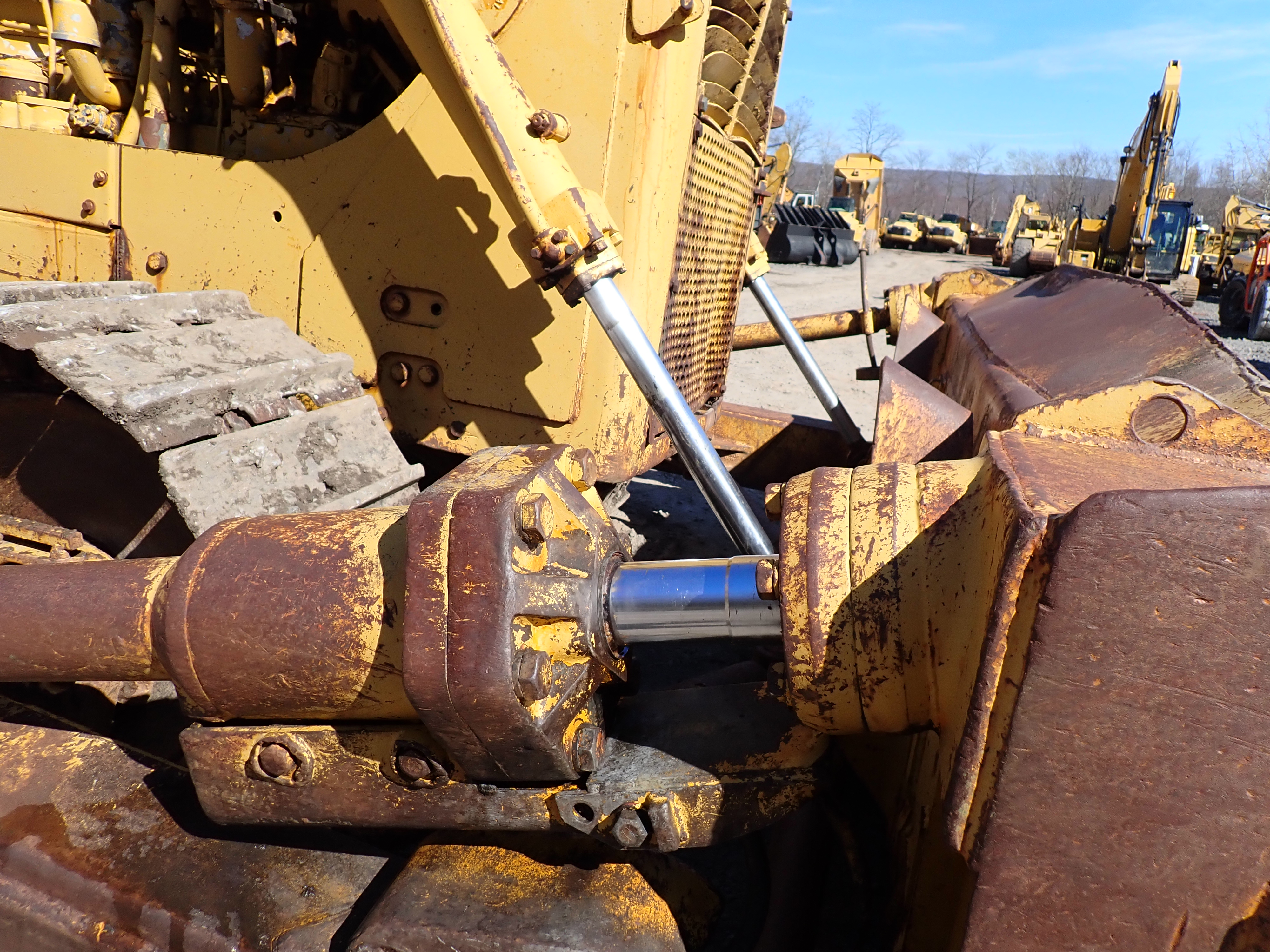 Used 1971 CAT D8H Crawler Dozer