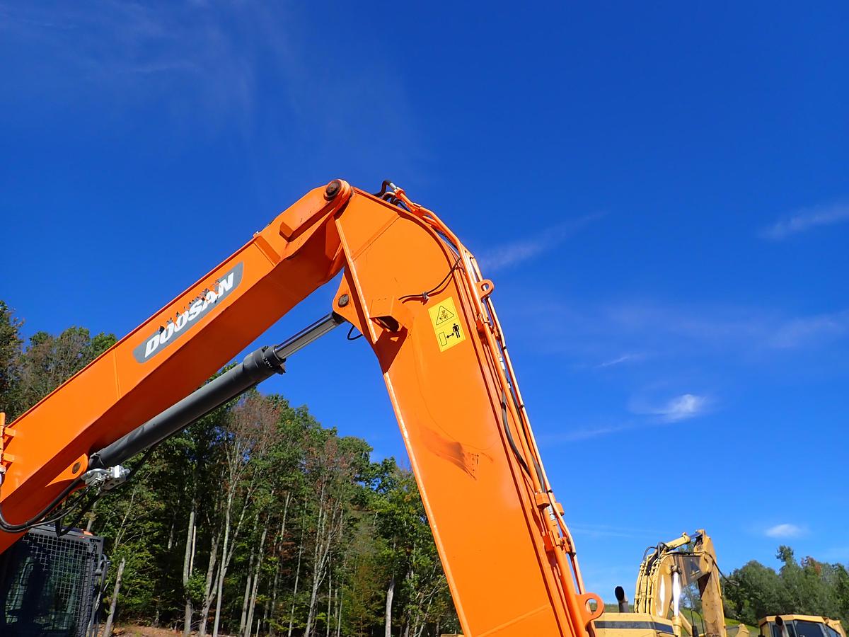 Used 2019 Doosan DX210WMH-5 Wheeled Excavator Material Handler