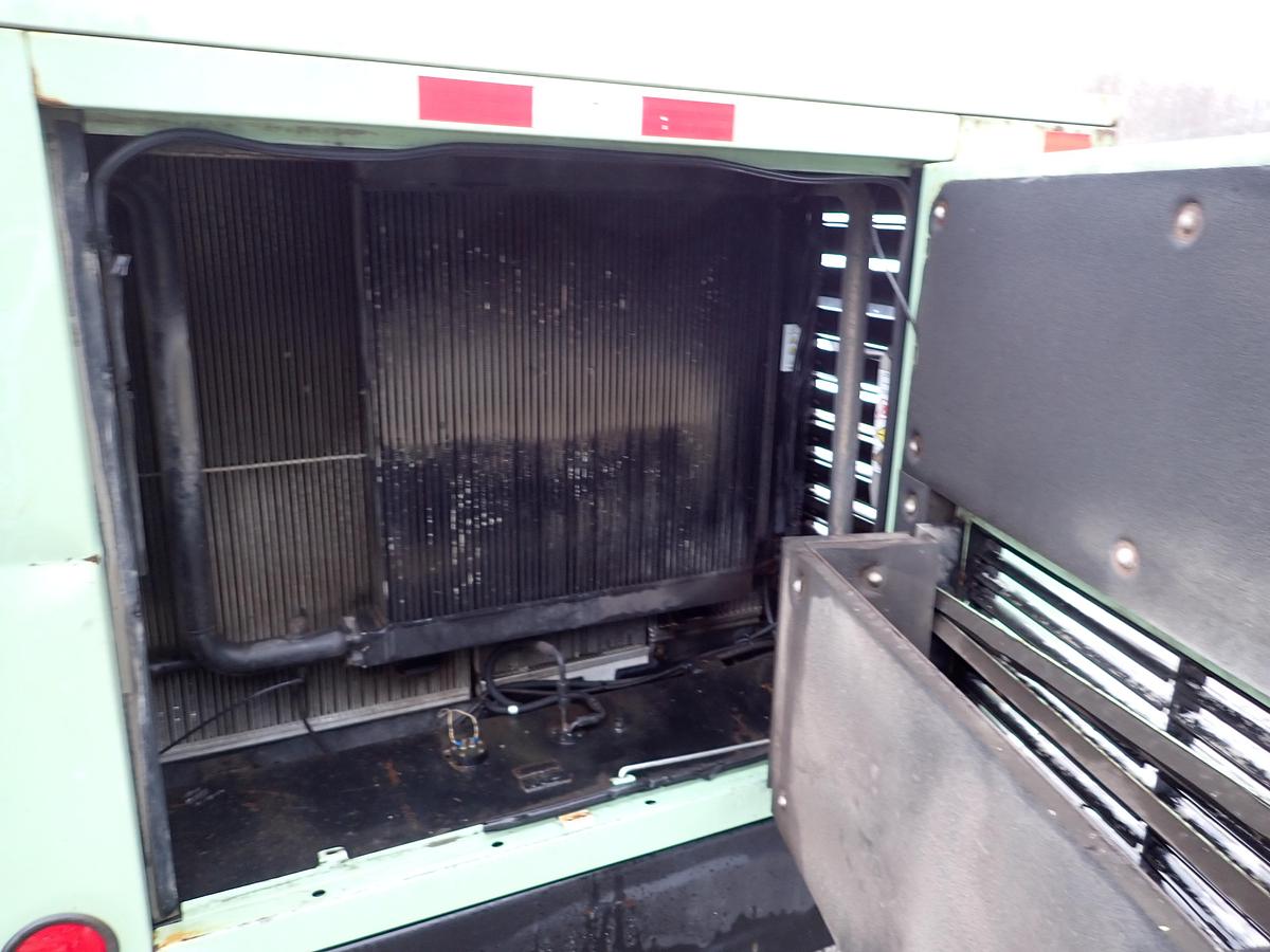 Used 2016 Sullair 900HAFDTQ 900 CFM Air Compressor