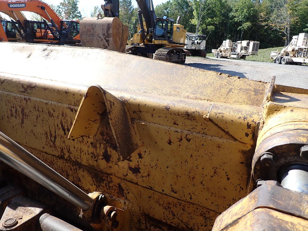 Used 1971 CAT D8H Crawler Dozer w/ RIPPER!
