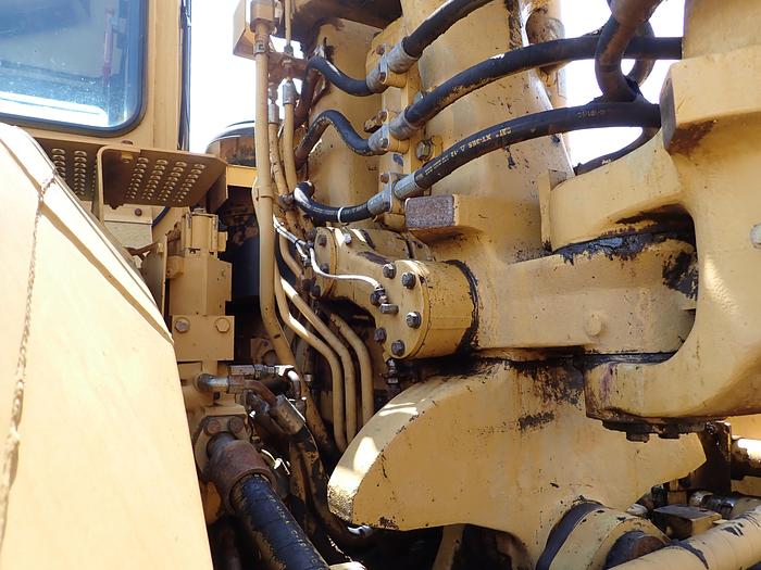 Used 2001 CAT 621G Motor Scraper