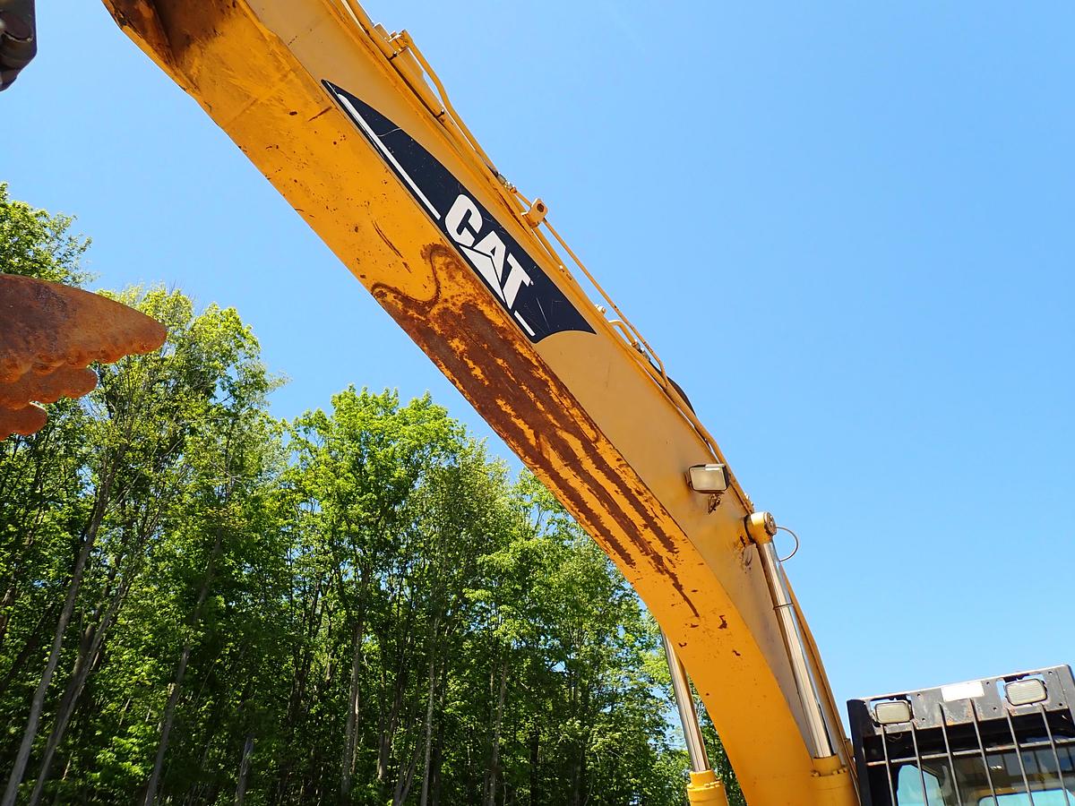Used 2006 CAT 320CL