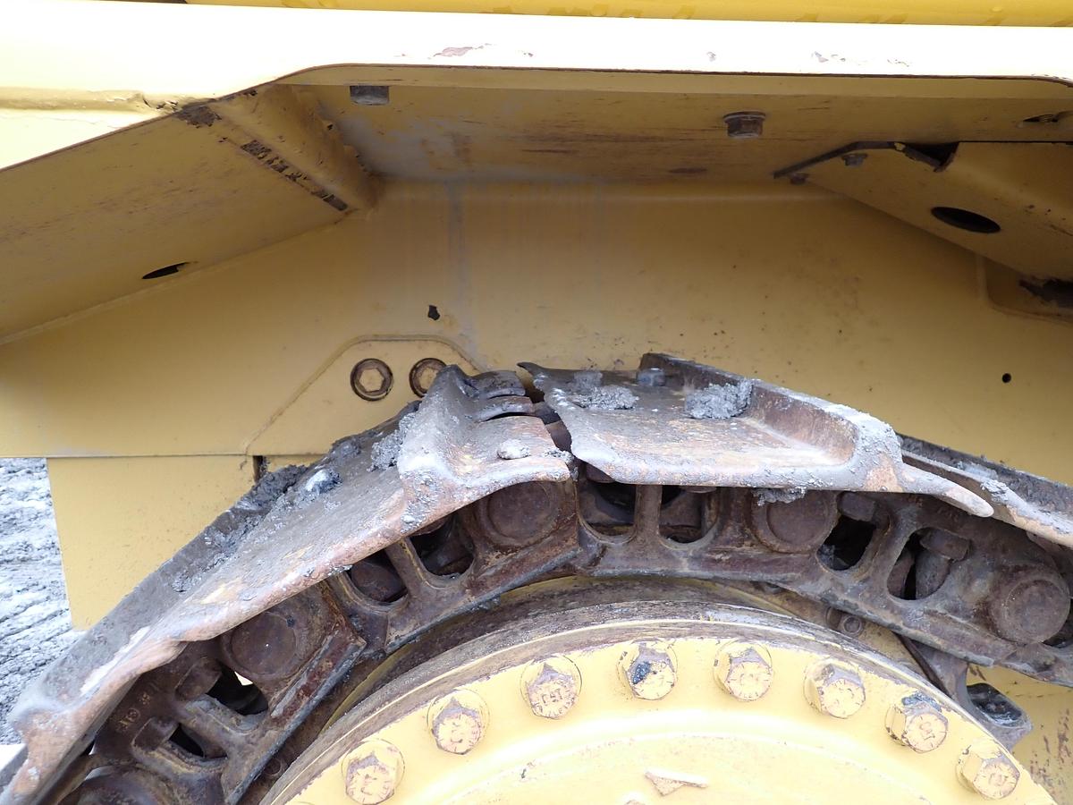 Used 2004 CAT D6R XL II