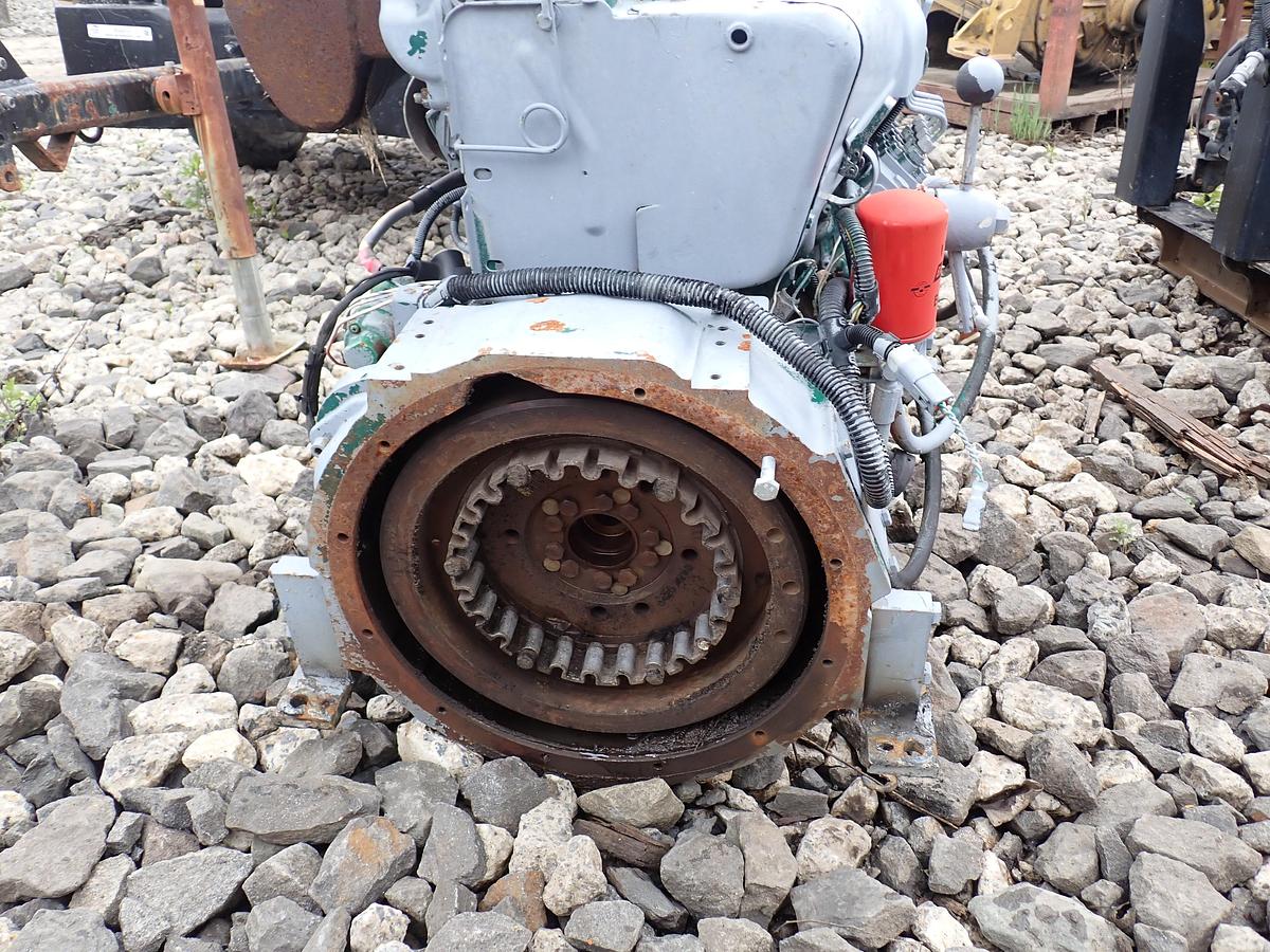 Used 2011 DEUTZ D914 L04