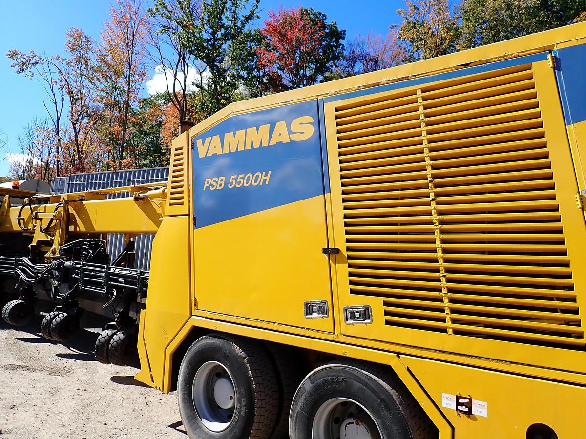 Used 2001 Vammas PSB 5500H Airport Runway Sweeper 