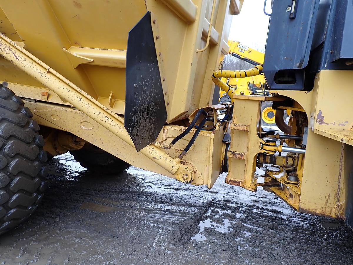 Used 2000 John Deere 300C Articulated Haul Truck