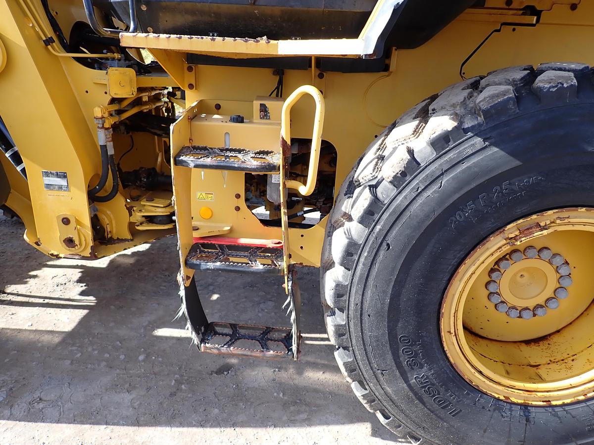 Used 2019 CAT 930M Wheel Loader