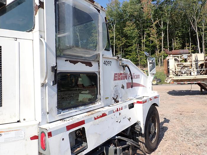Used 2005 Elgin Pelican