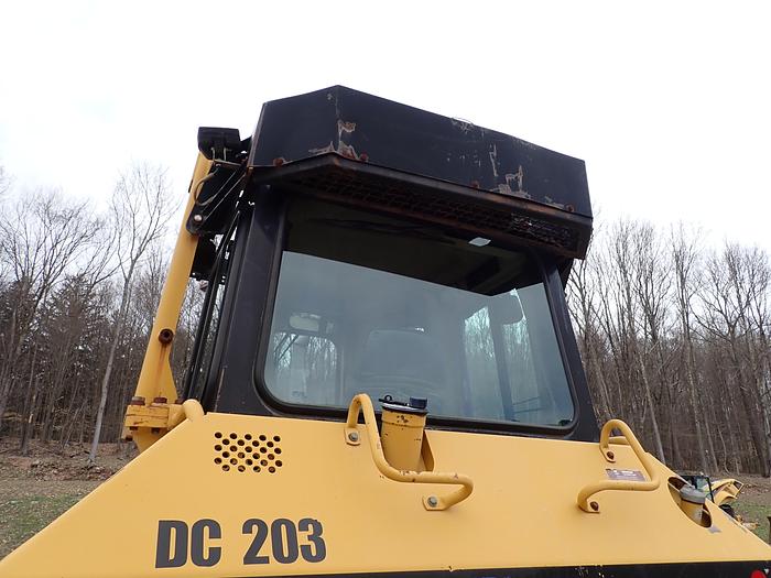 Used 2002 CAT D6M XL