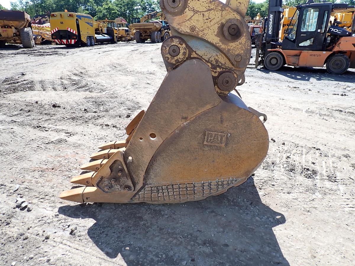 Used 2004 CAT 330CL Hydraulic Excavator