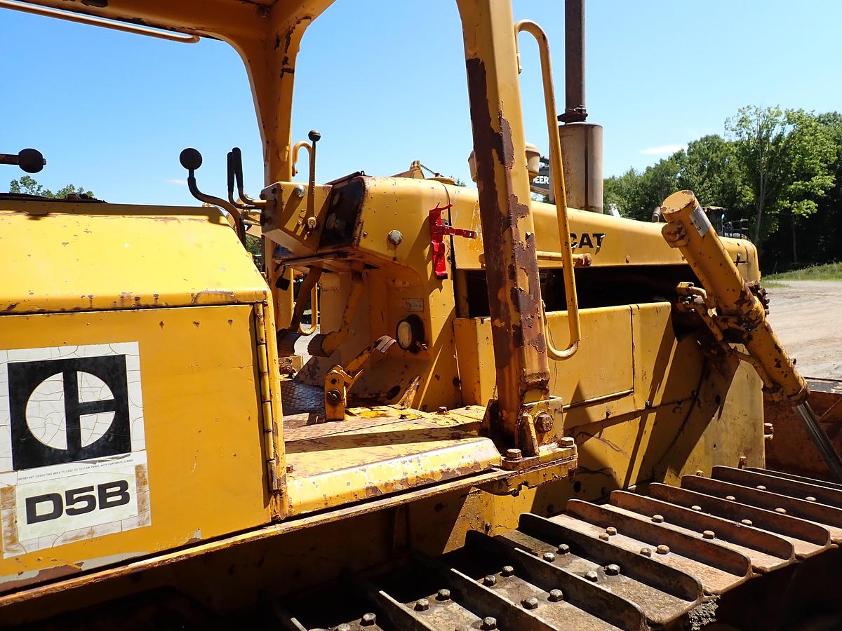 Used 1978 CAT D5B Crawler Dozer WINCH