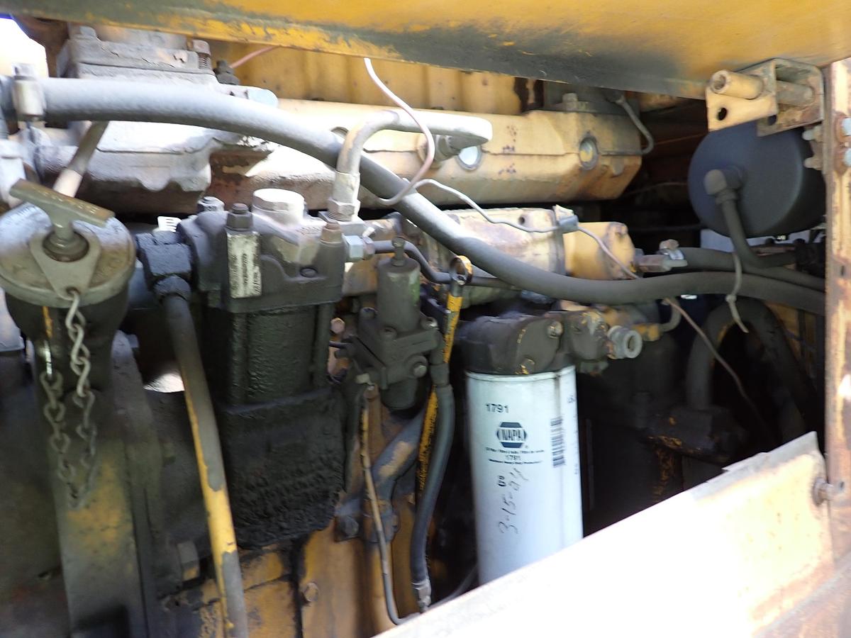 Used 1976 CAT 950 Wheel Loader w/ FORKS