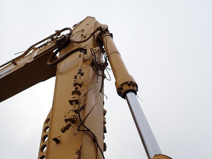 Used 2004 John Deere 600C LC Excavator