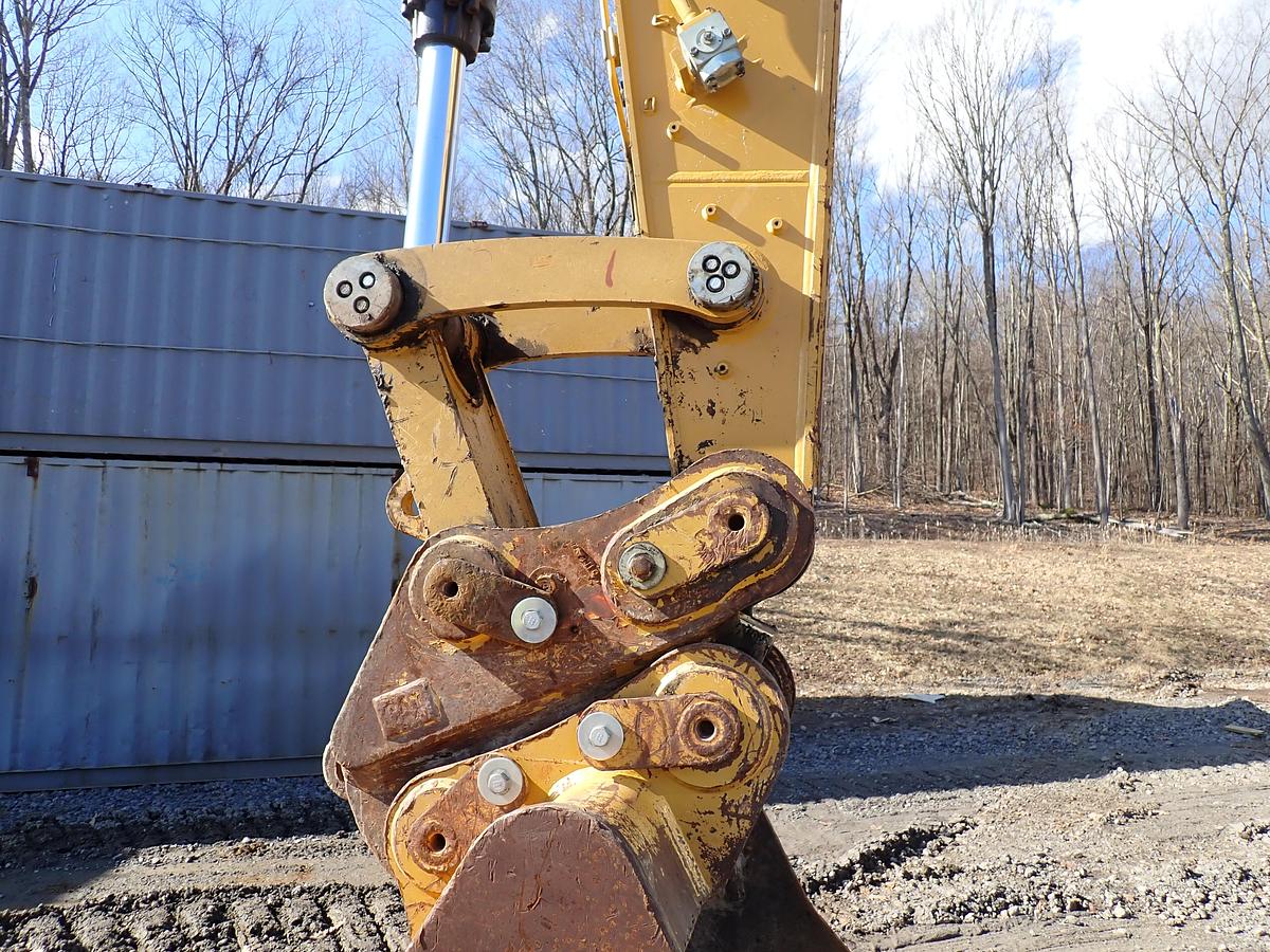 Used 2019 CAT 349FL Excavator Q/C Aux. Hydraulics