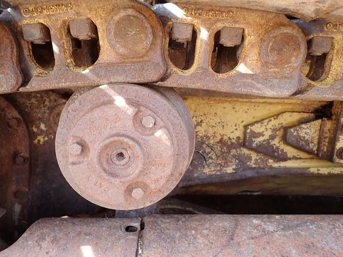 Used 1982 CAT D5B Crawler Dozer w/ CAB & WINCH 