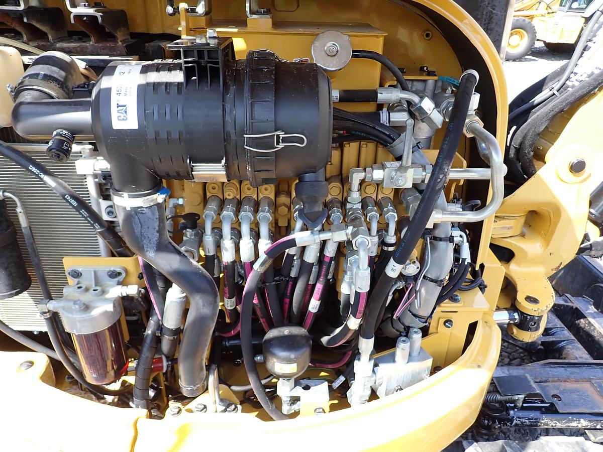 Used 2016 CAT 304E2 CR Mini Excavator HYDRAULIC THUMB!