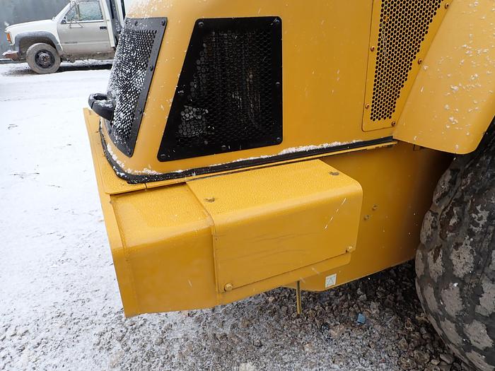 Used 2007 Caterpillar CS-563E Vibratory Compactor