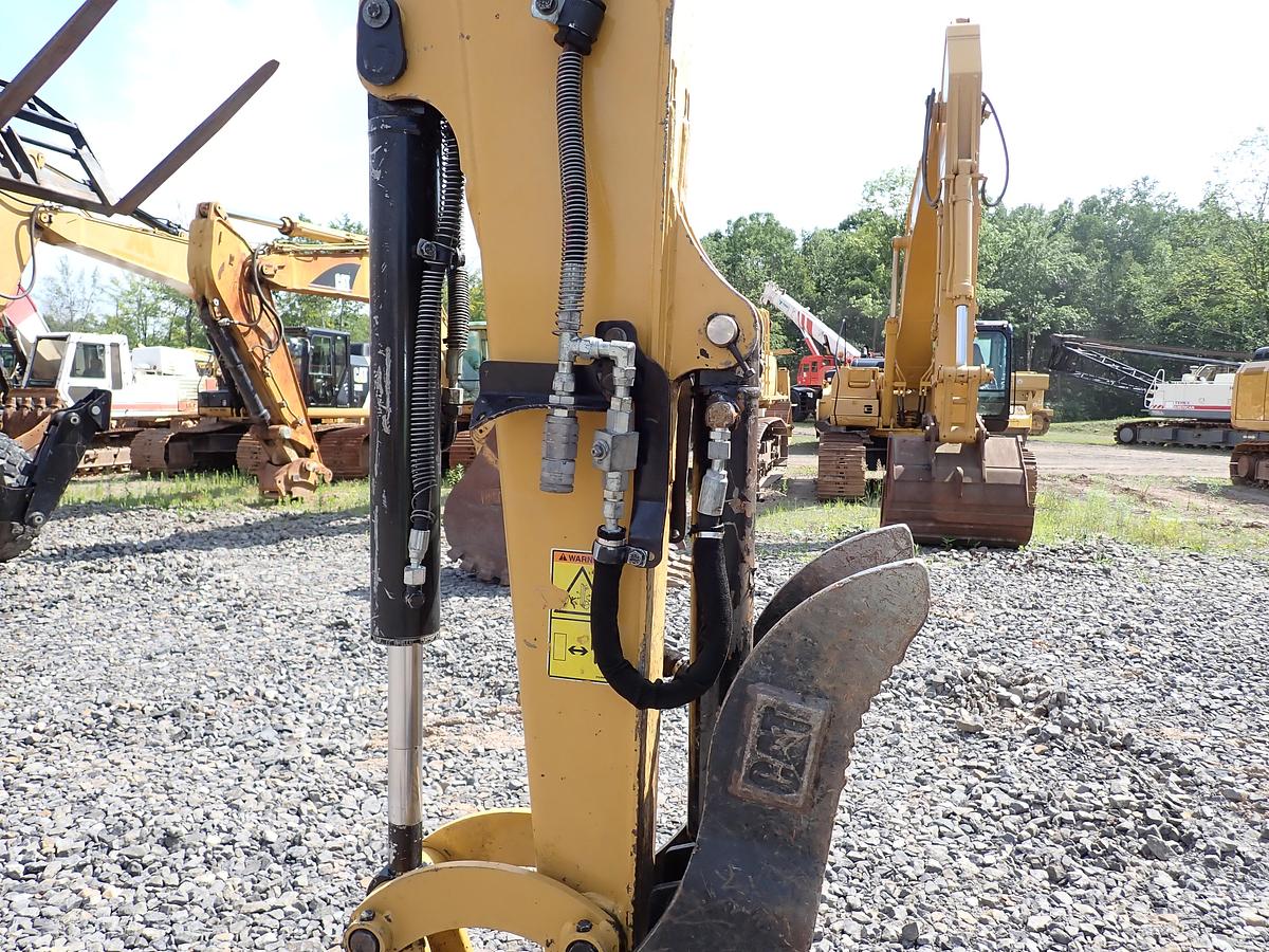 Used 2016 CAT 304E2 CR Mini Excavator HYDRAULIC THUMB!