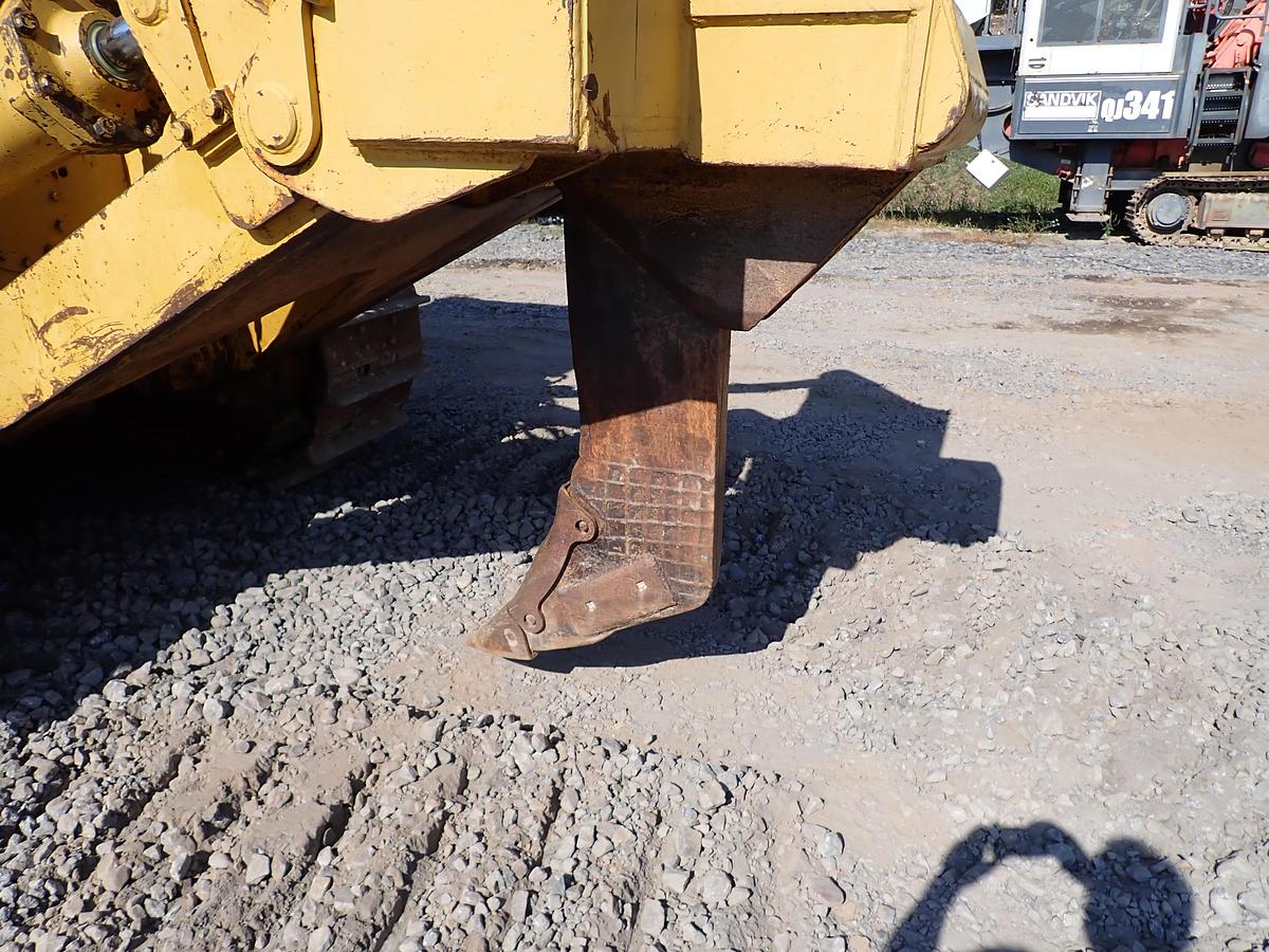 Used 1971 CAT D8H Crawler Dozer w/ RIPPER!