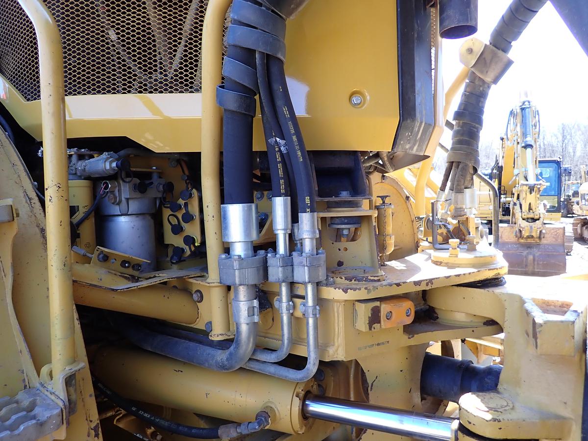 Used 2012 CAT 740B Articulated Haul Truck w/ TAILGATE